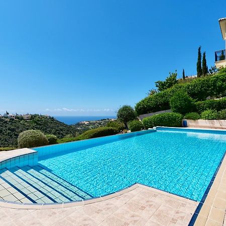 4 Bedroom Villa Helidoni With Private Infinity Pool, Aphrodite Hills Resort Sakarya Dış mekan fotoğraf