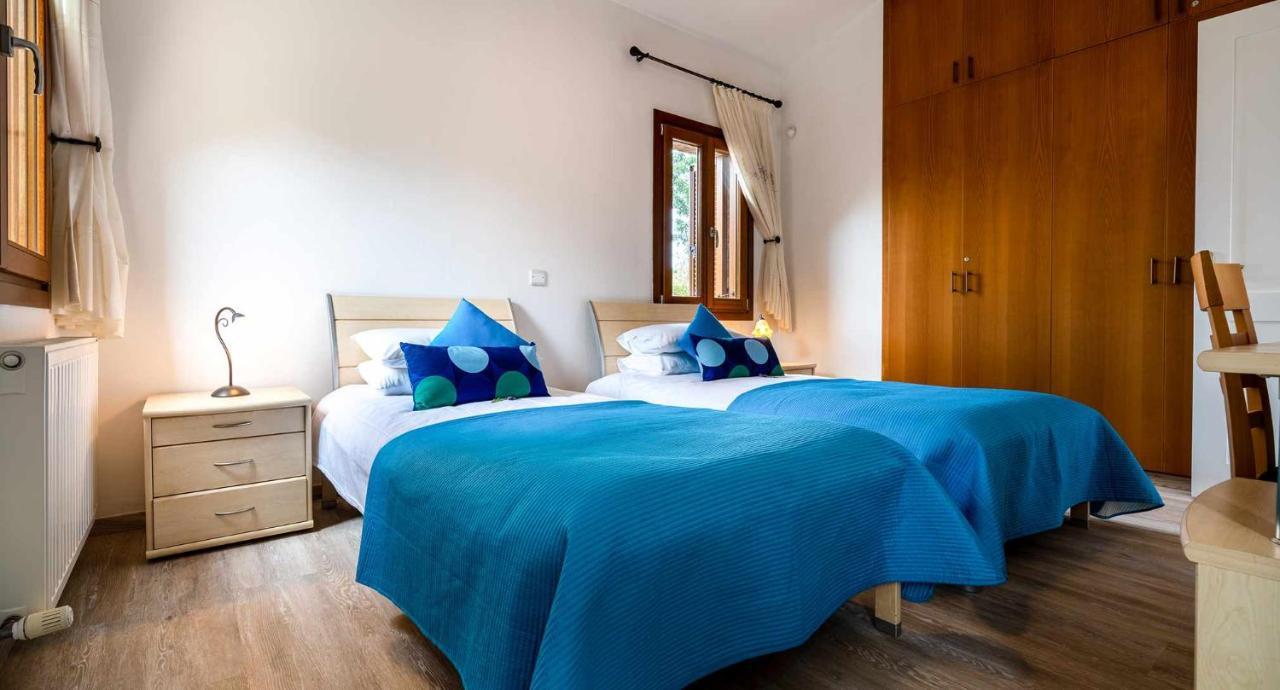 4 Bedroom Villa Helidoni With Private Infinity Pool, Aphrodite Hills Resort Sakarya Dış mekan fotoğraf